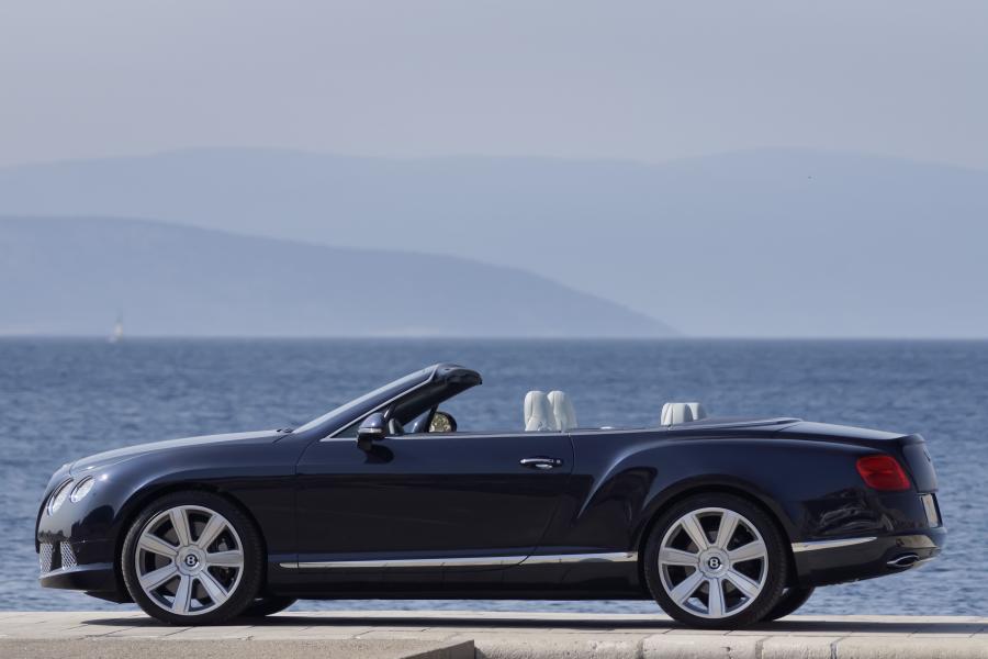 Bentley Continental GTC 2011 года  (фото 45 из 167)